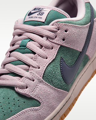 Nike SB Dunk Low Pro Skate Shoes. Nike CA